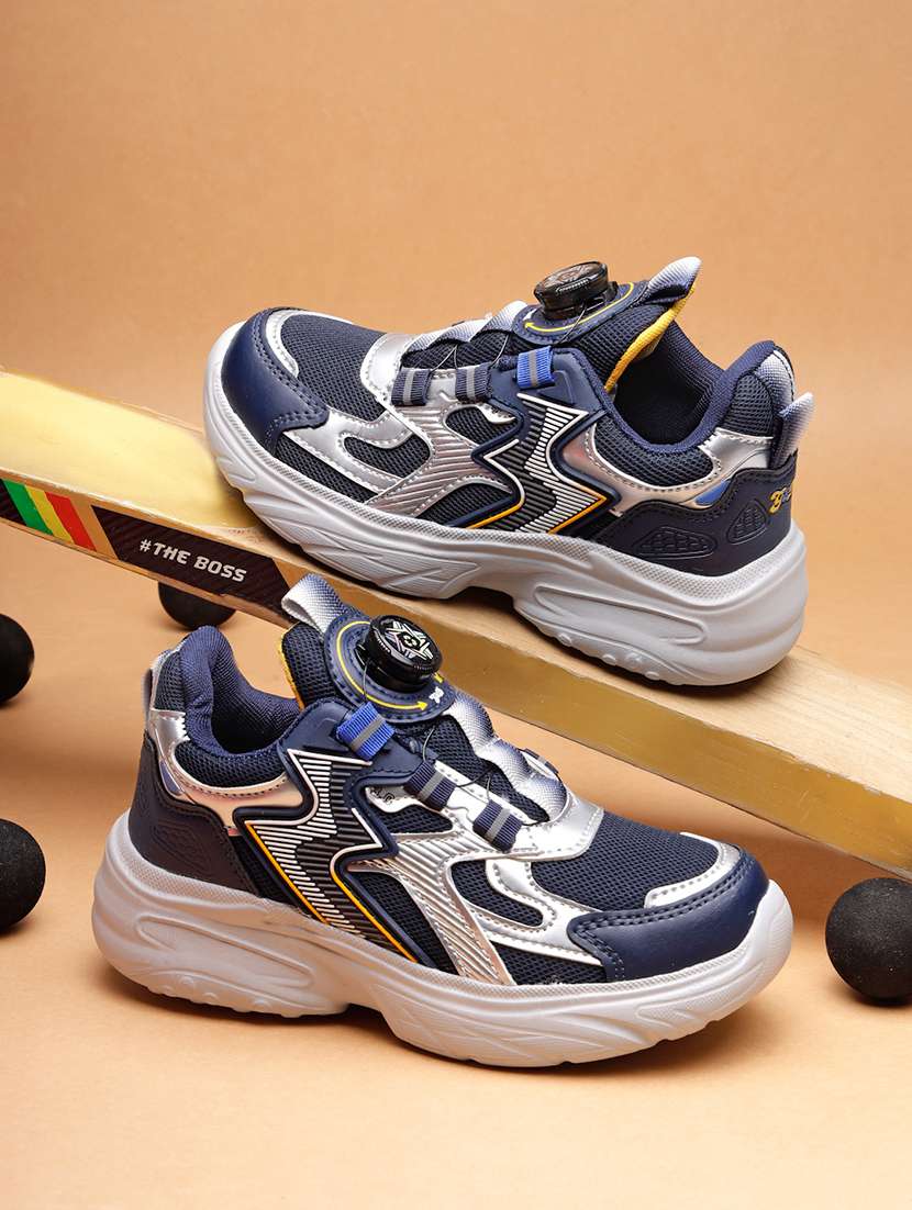 kids color blocked sports shoe