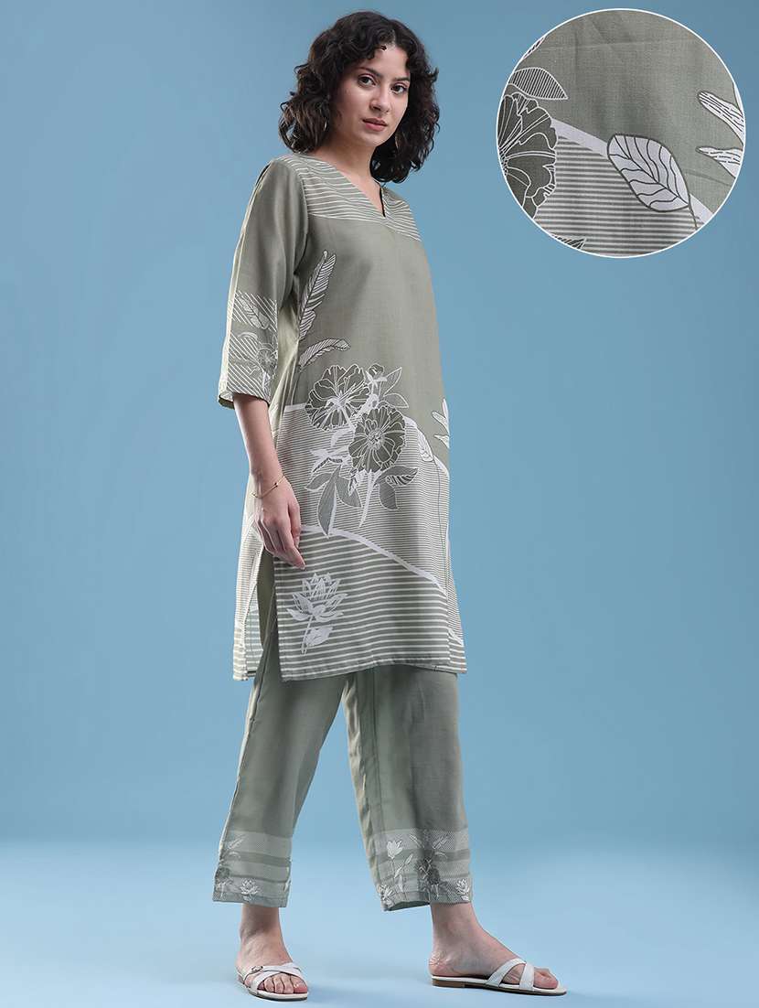 Women Printed Three Quarter Sleeves Ethnic Co-ord Set - 22271772 -  Standard Image - 3