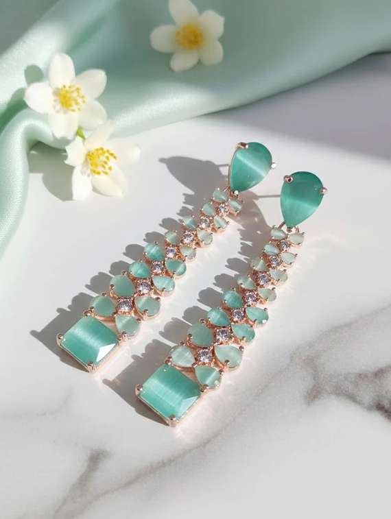 women green brass drop earring