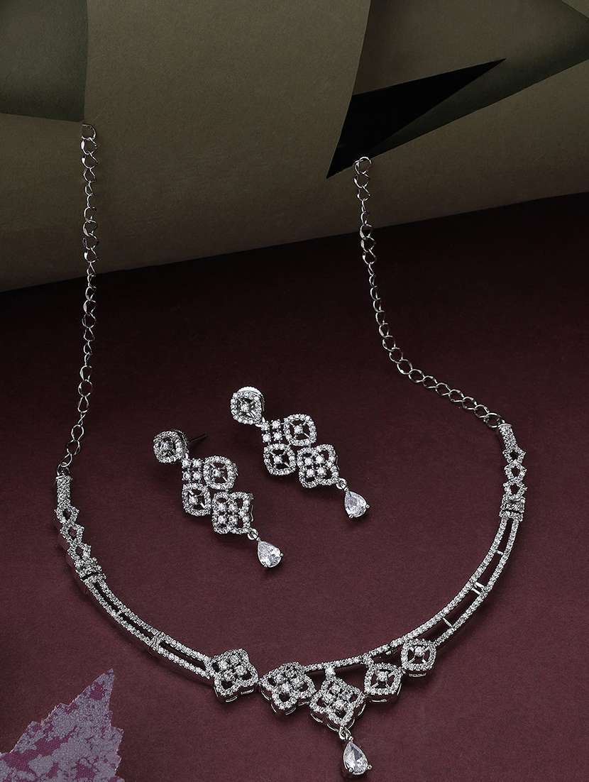 women stone studded necklace set