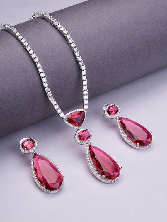 women stone studded sapphire glow necklace set