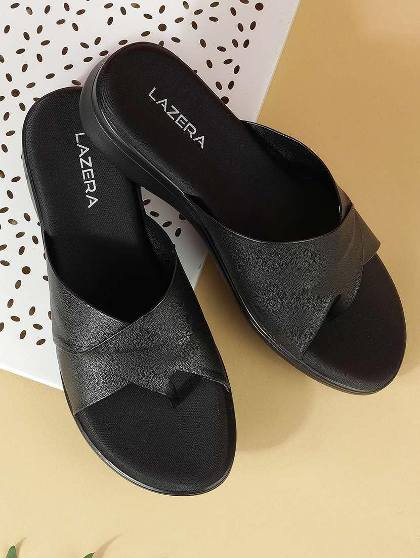 women solid slip on flat sandal