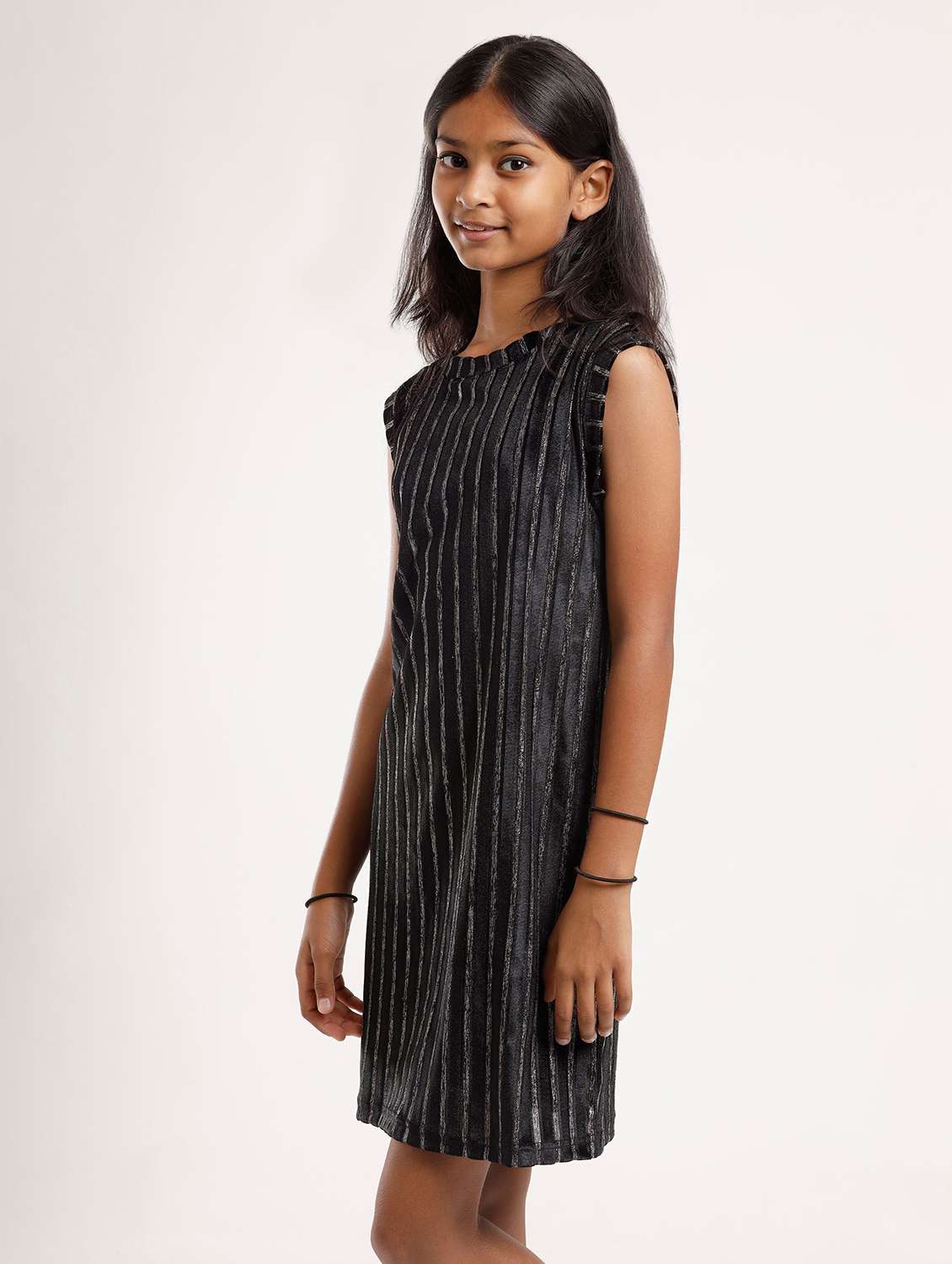 girls self designed sleeveless sheath dress