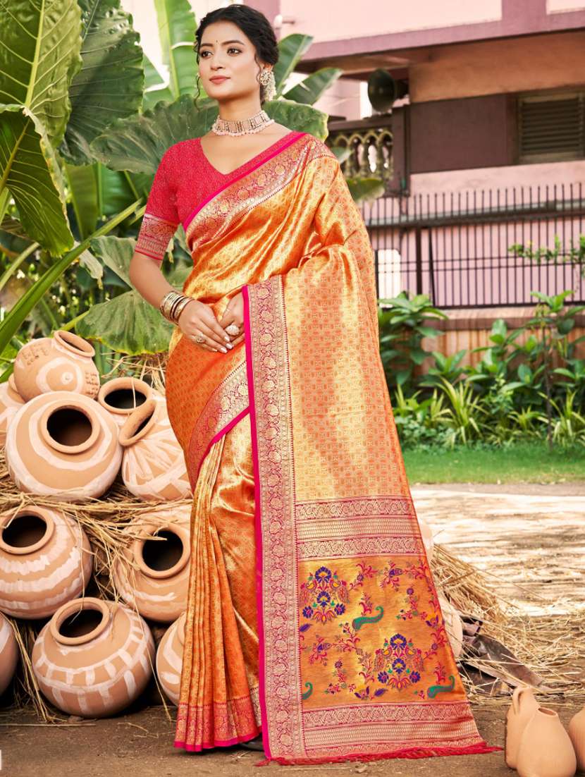 women self design kanjivaram saree with blouse