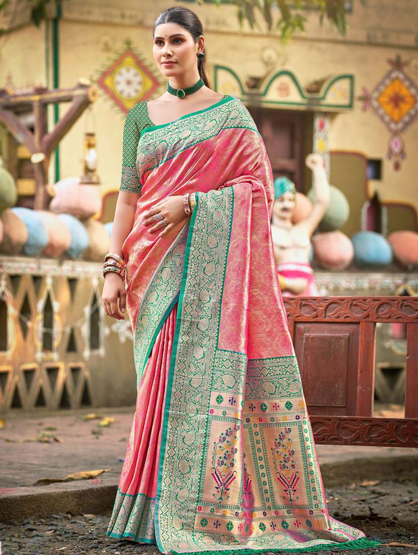 women self design kanjivaram saree with blouse