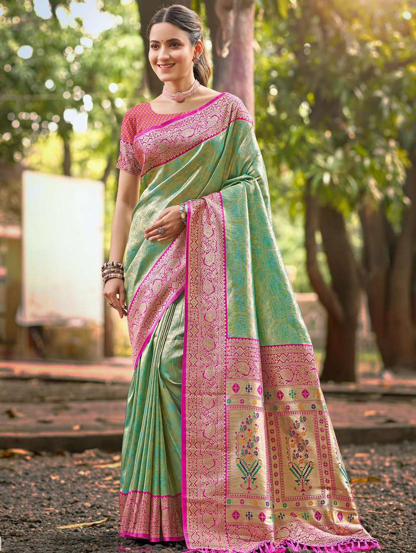 women self design kanjivaram saree with blouse