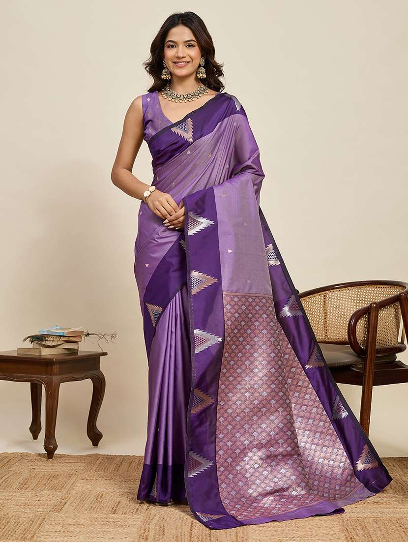 women self design banarasi saree with blouse