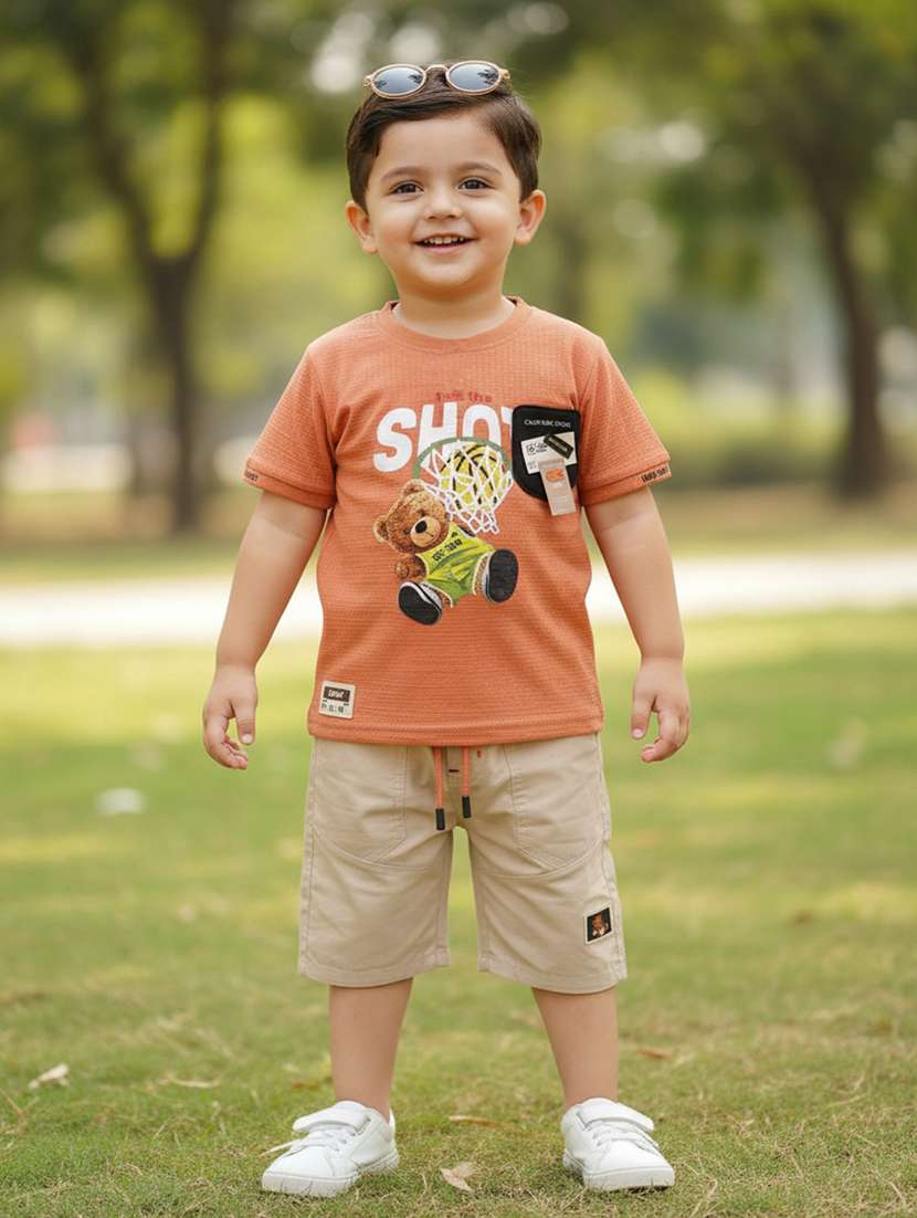 boys printed t-shirt & shorts co-ords set