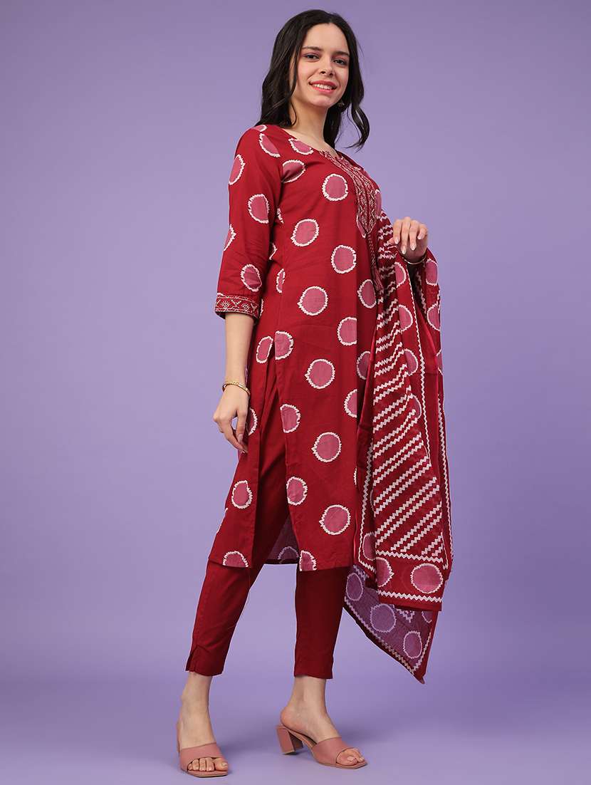 maroon cotton kurta pant  set - 22273529 -  Standard Image - 3