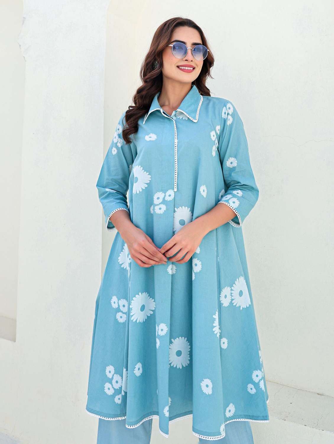 women floral three quarter sleeve kurta pant set