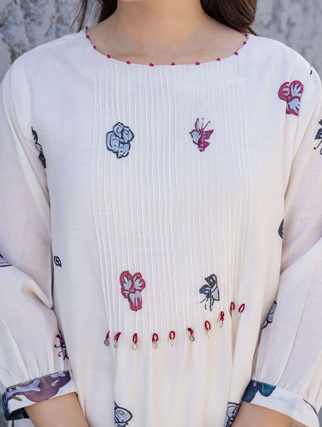 women floral three quarter sleeve kurta pant set - 22273602 -  Standard Image - 3