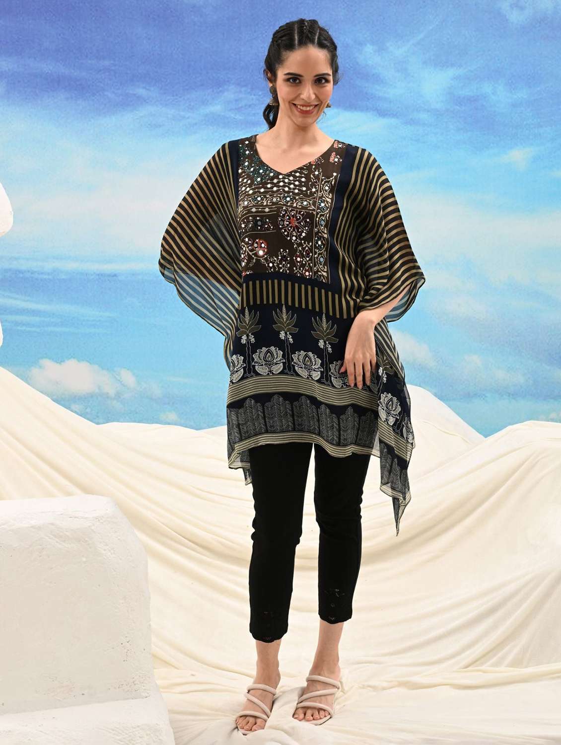 women printed kimono sleeve kaftan tunic - 22273677 -  Standard Image - 3