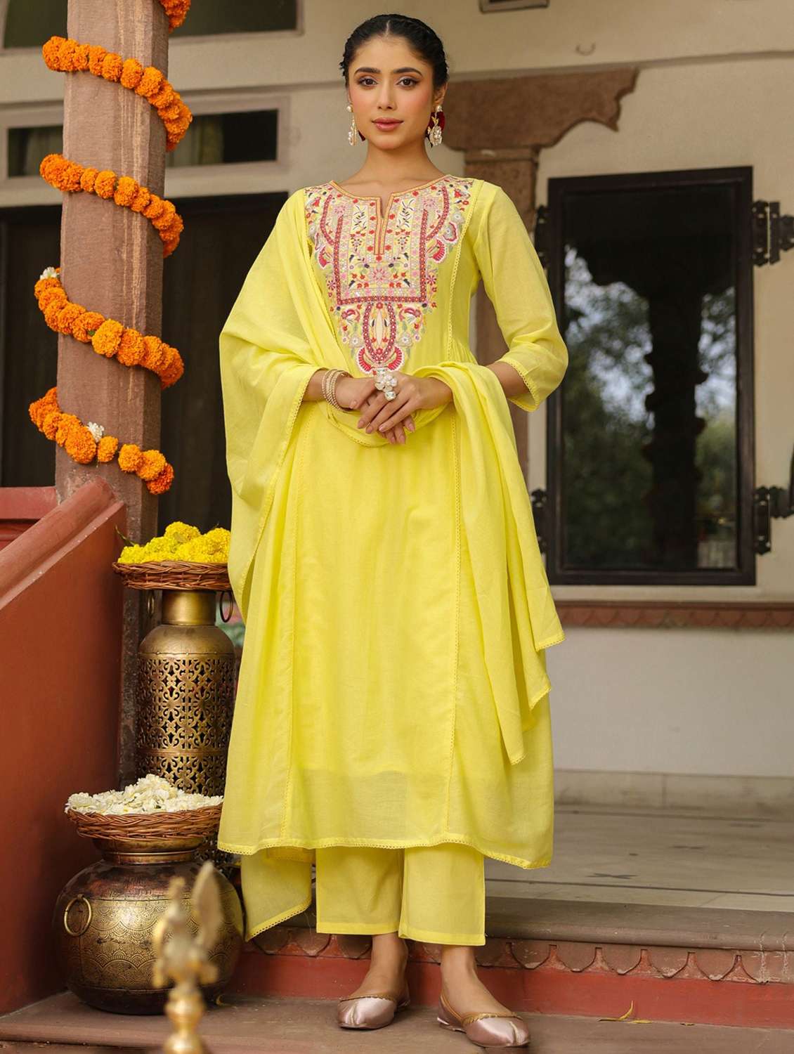 women solid with work three quarter sleeve kurta pant with dupatta set