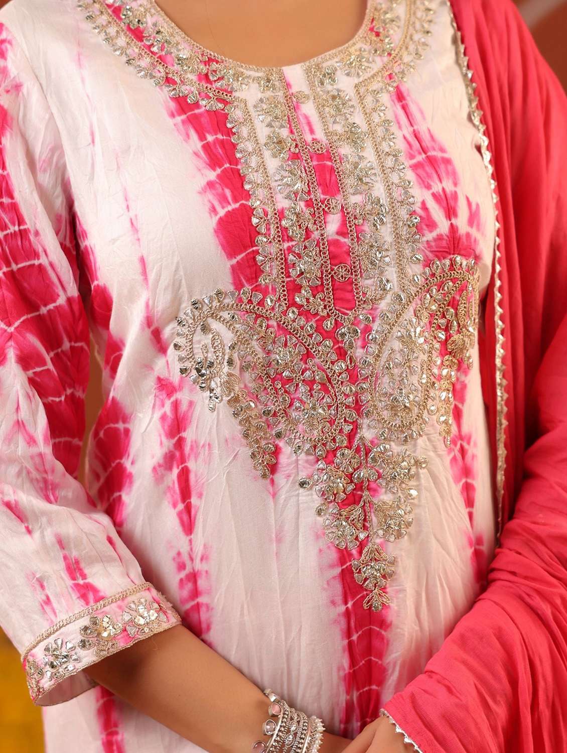 women printed three quarter sleeve kurta pant with dupatta set - 22273737 -  Standard Image - 3