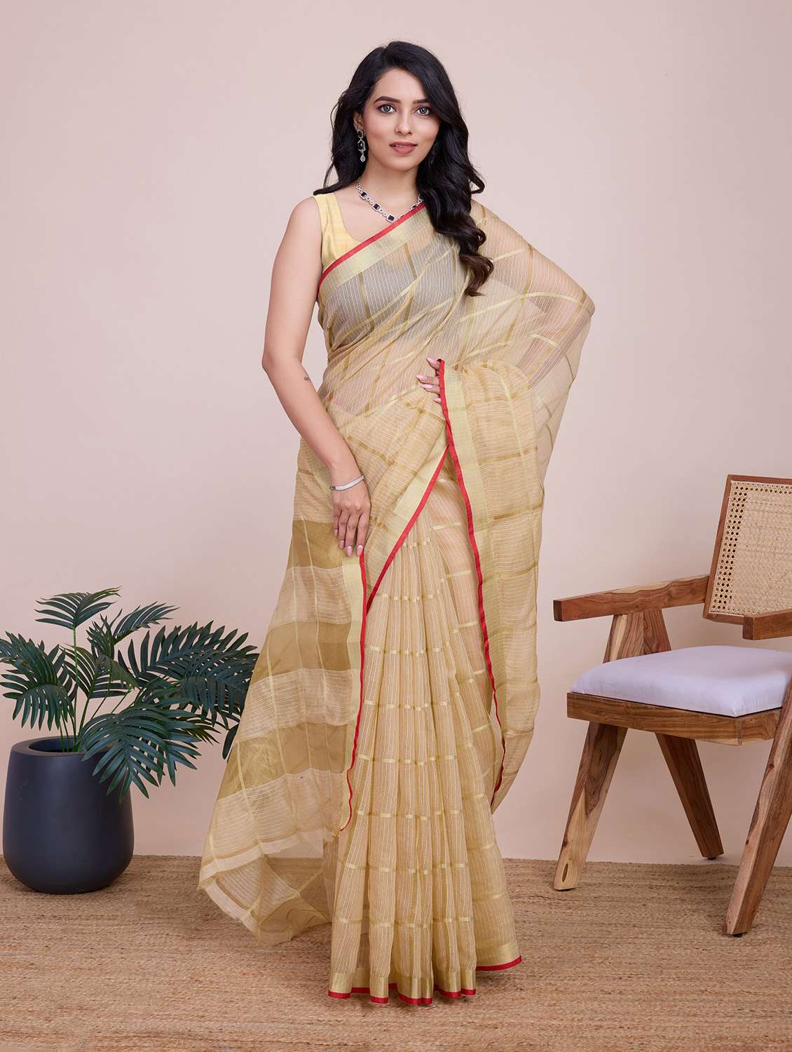 women checkered bordered saree with blouse