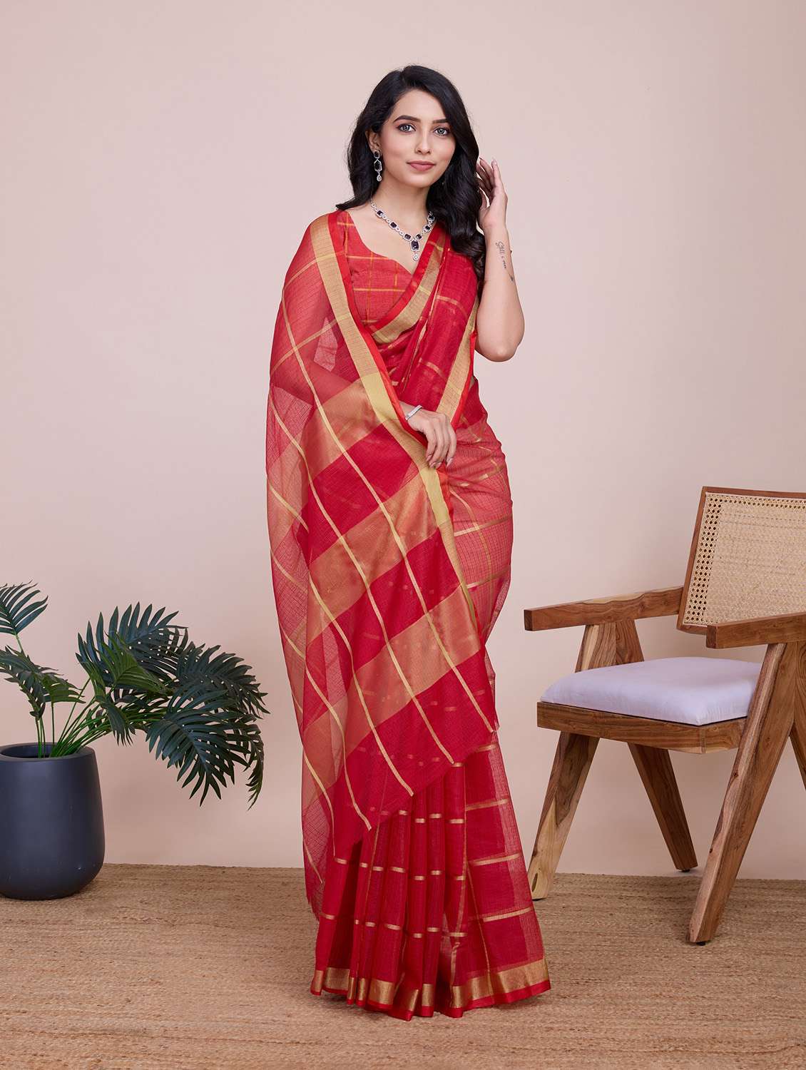 women checkered bordered saree with blouse