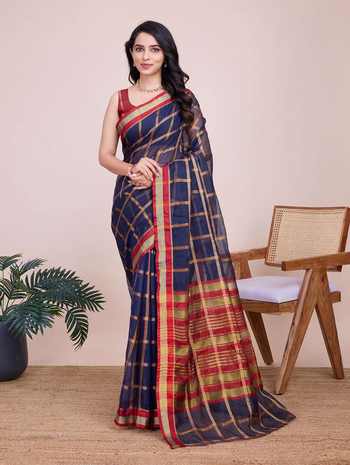 women checkered bordered saree with blouse