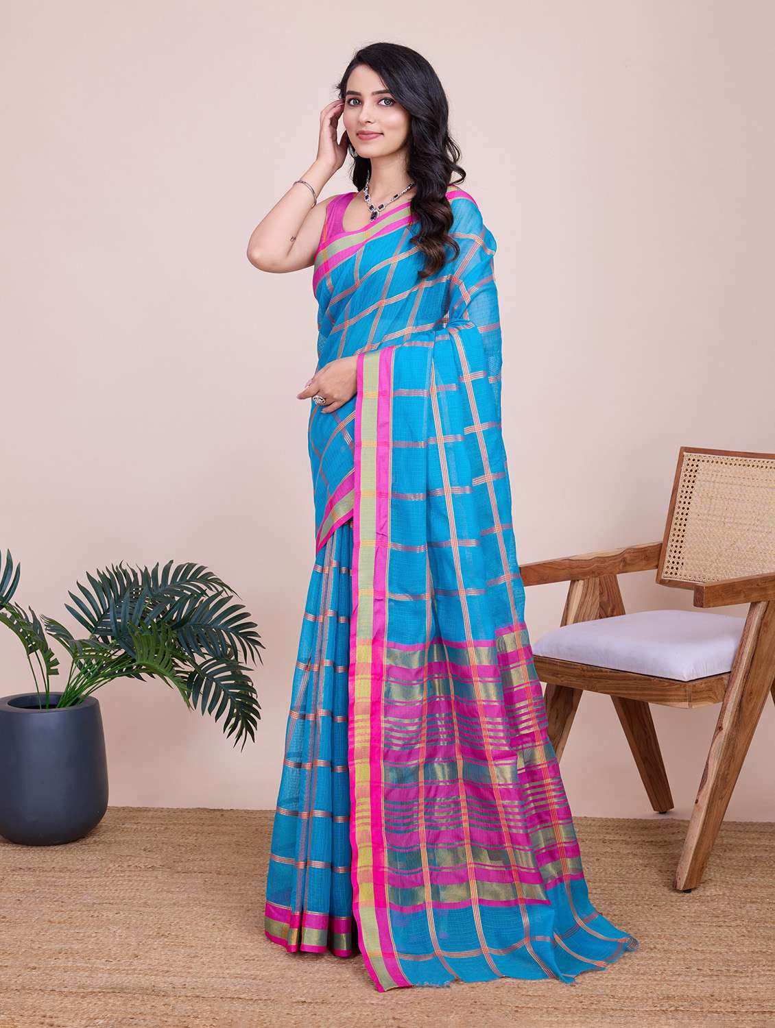 women checkered bordered saree with blouse