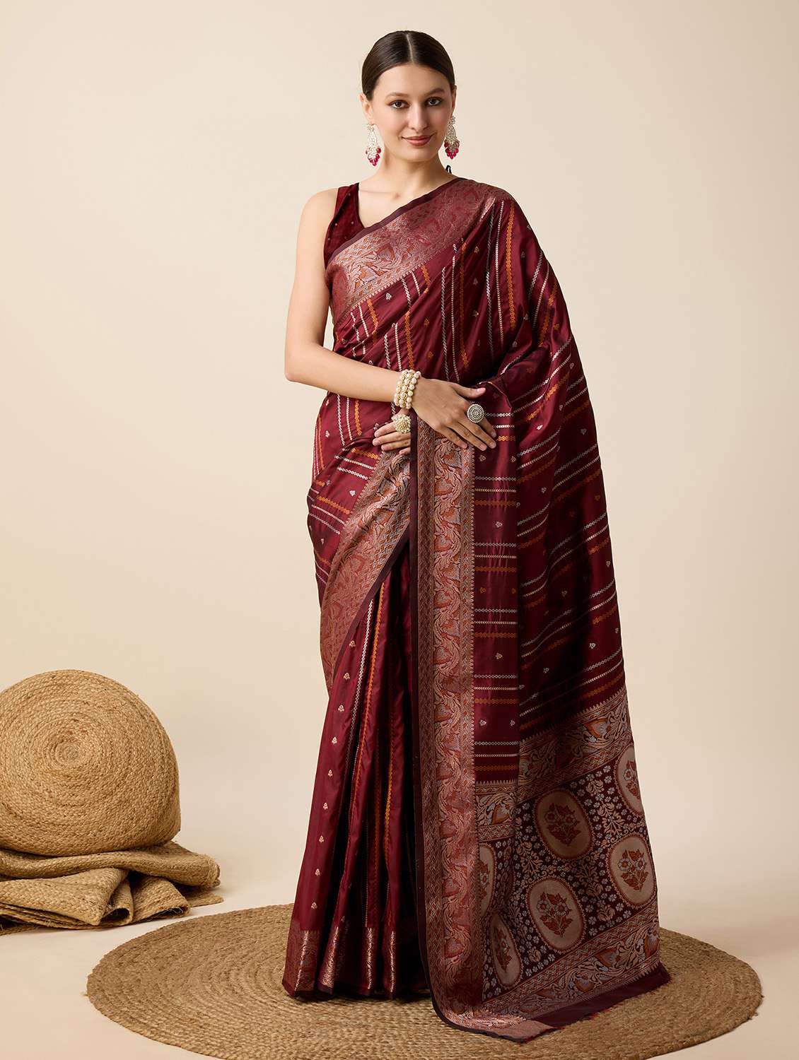 women self design banarasi saree with blouse