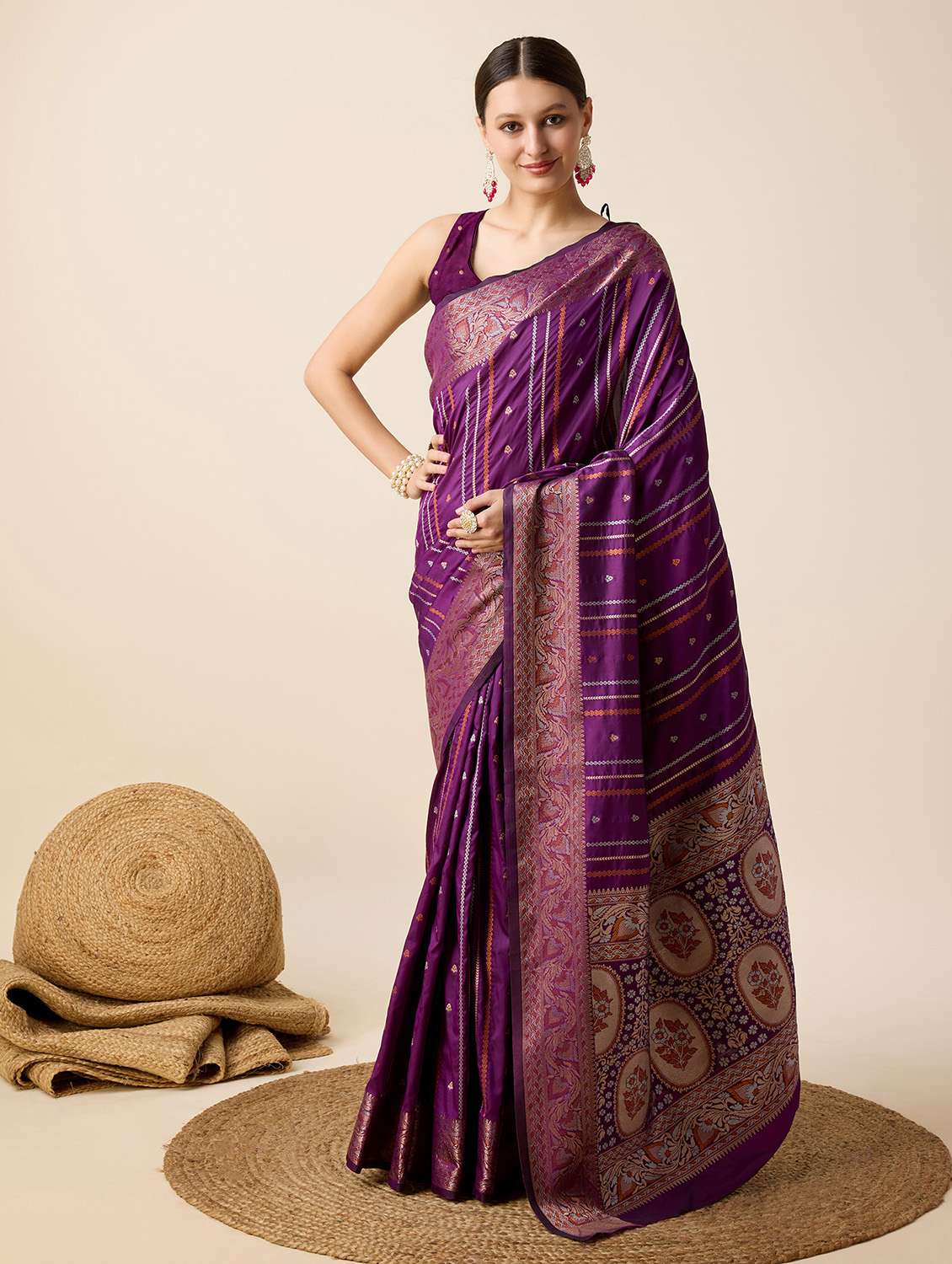 women self design banarasi saree with blouse