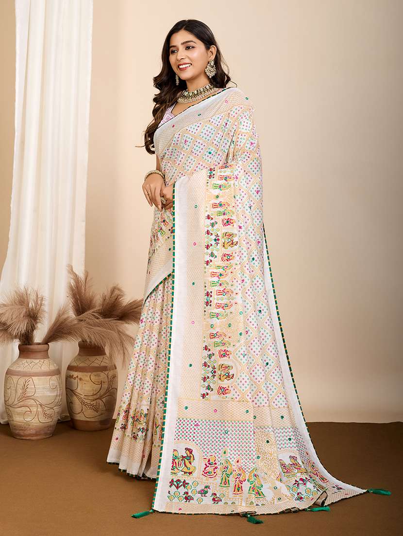 women printed casual wear saree with blouse