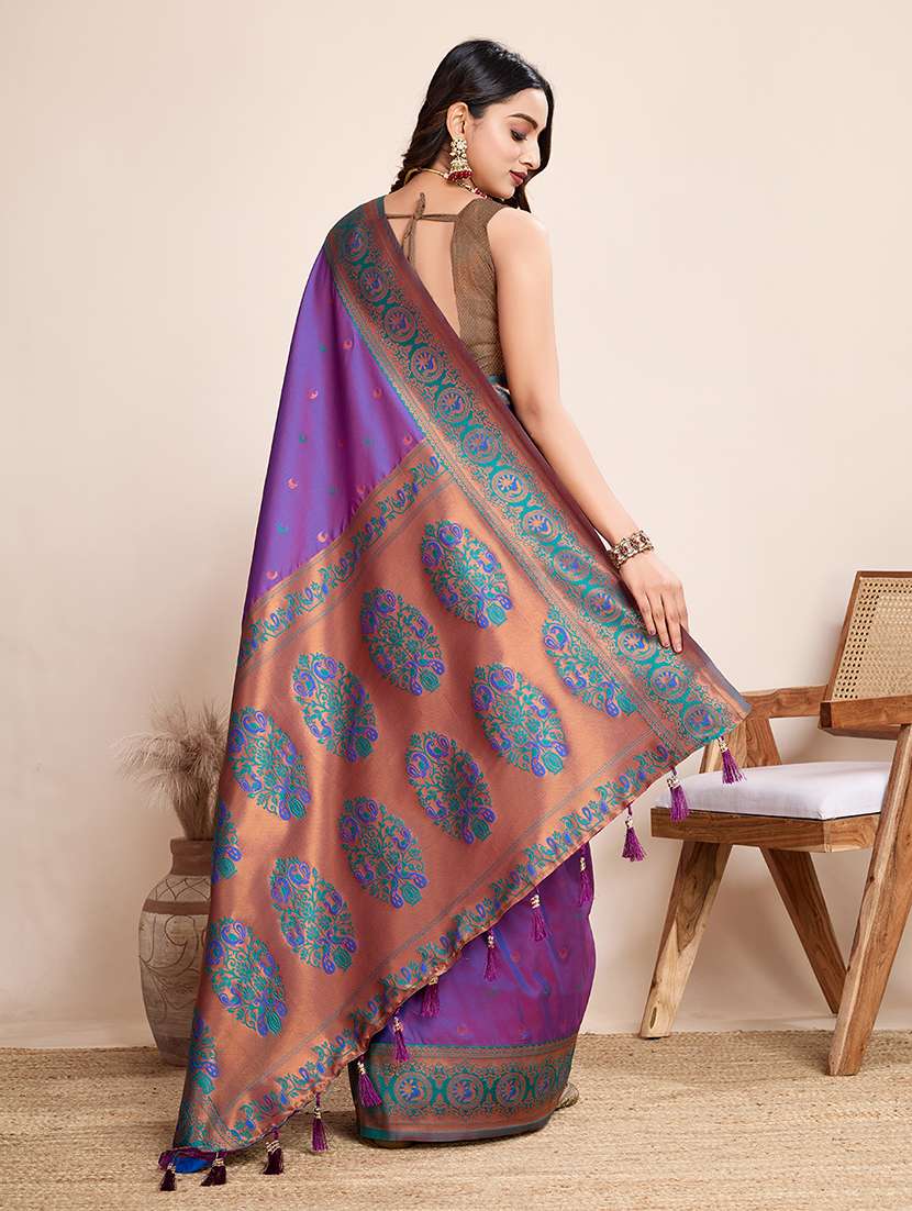 women self design banarasi saree with blouse - 22274065 -  Standard Image - 3