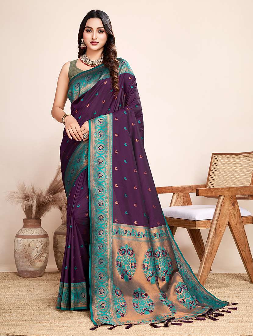 women self design banarasi saree with blouse