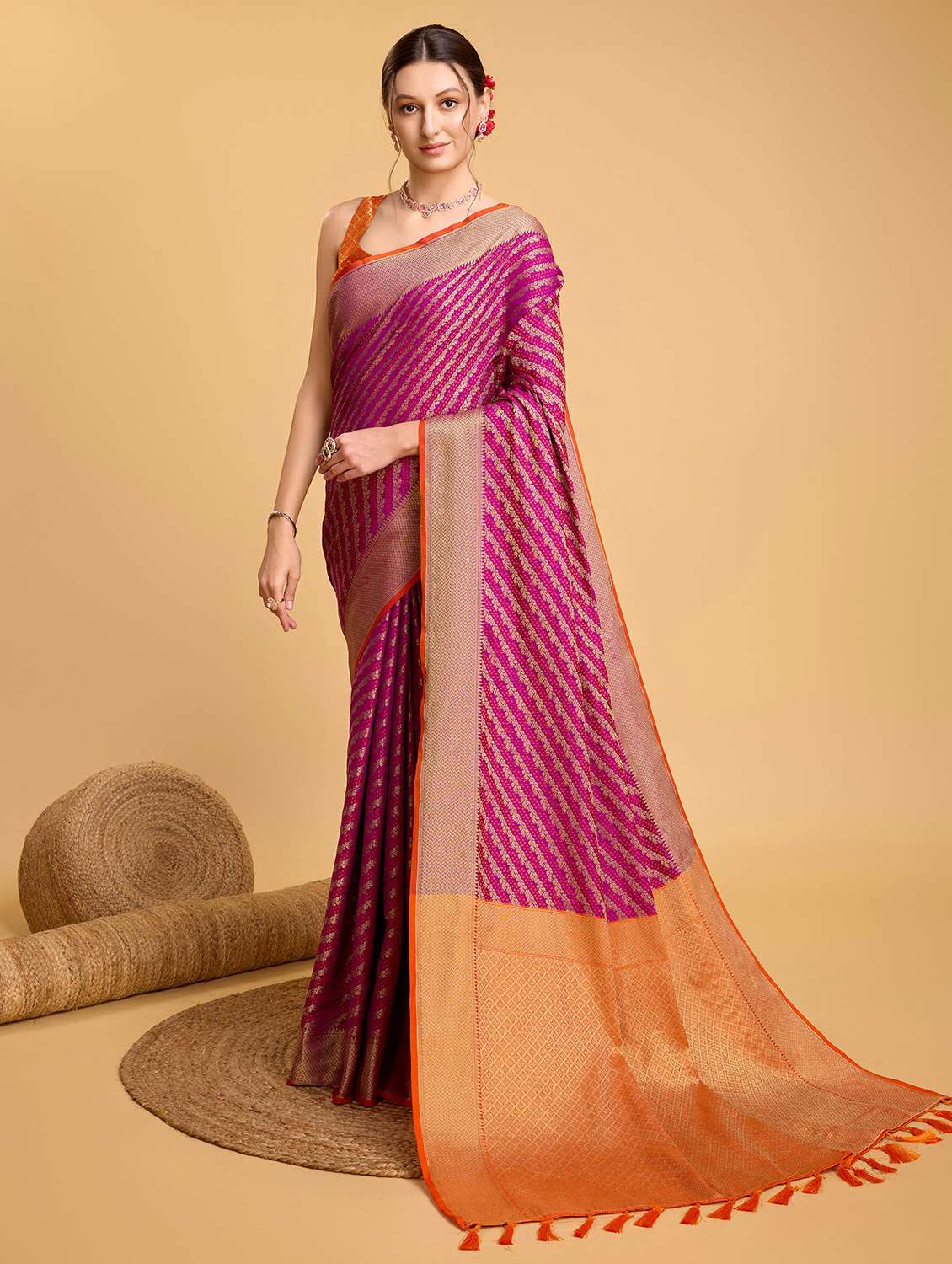women self design banarasi saree with blouse