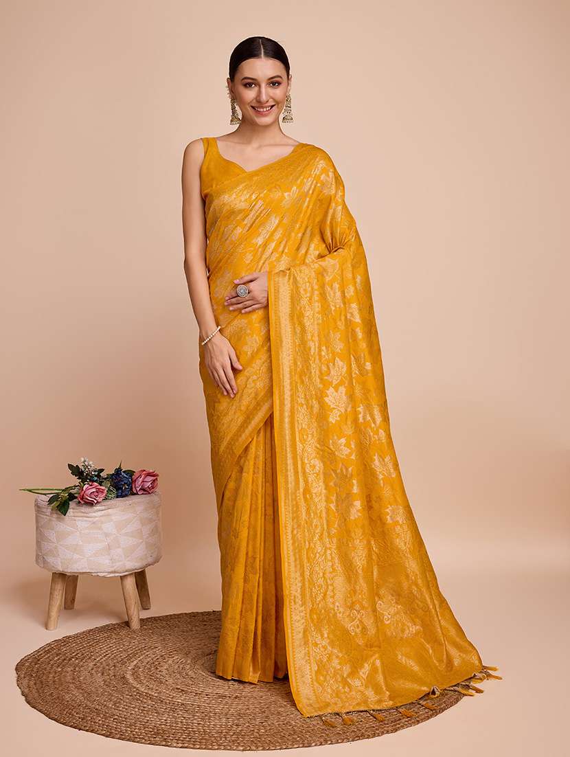 women self design banarasi saree with blouse