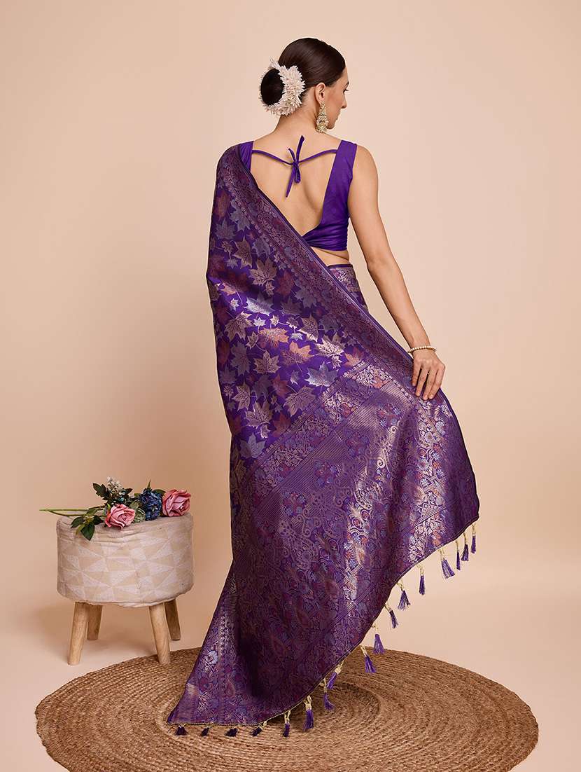 women self design banarasi saree with blouse - 22274087 -  Standard Image - 3