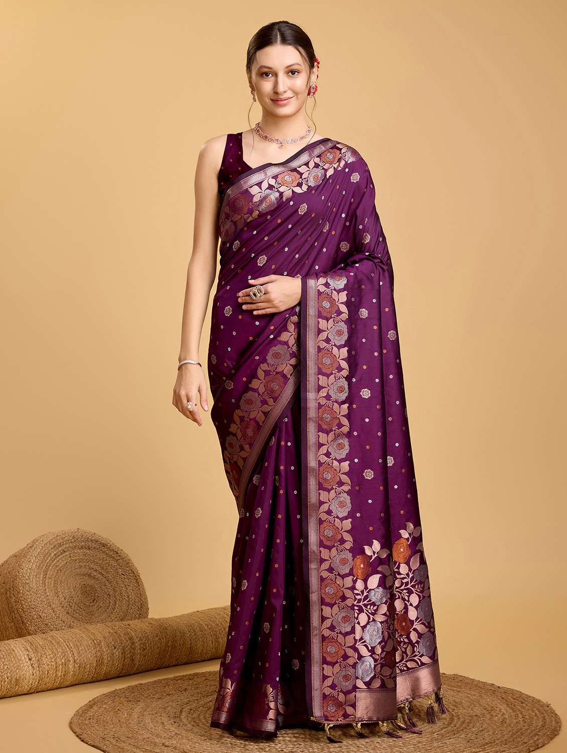 women self design banarasi saree with blouse