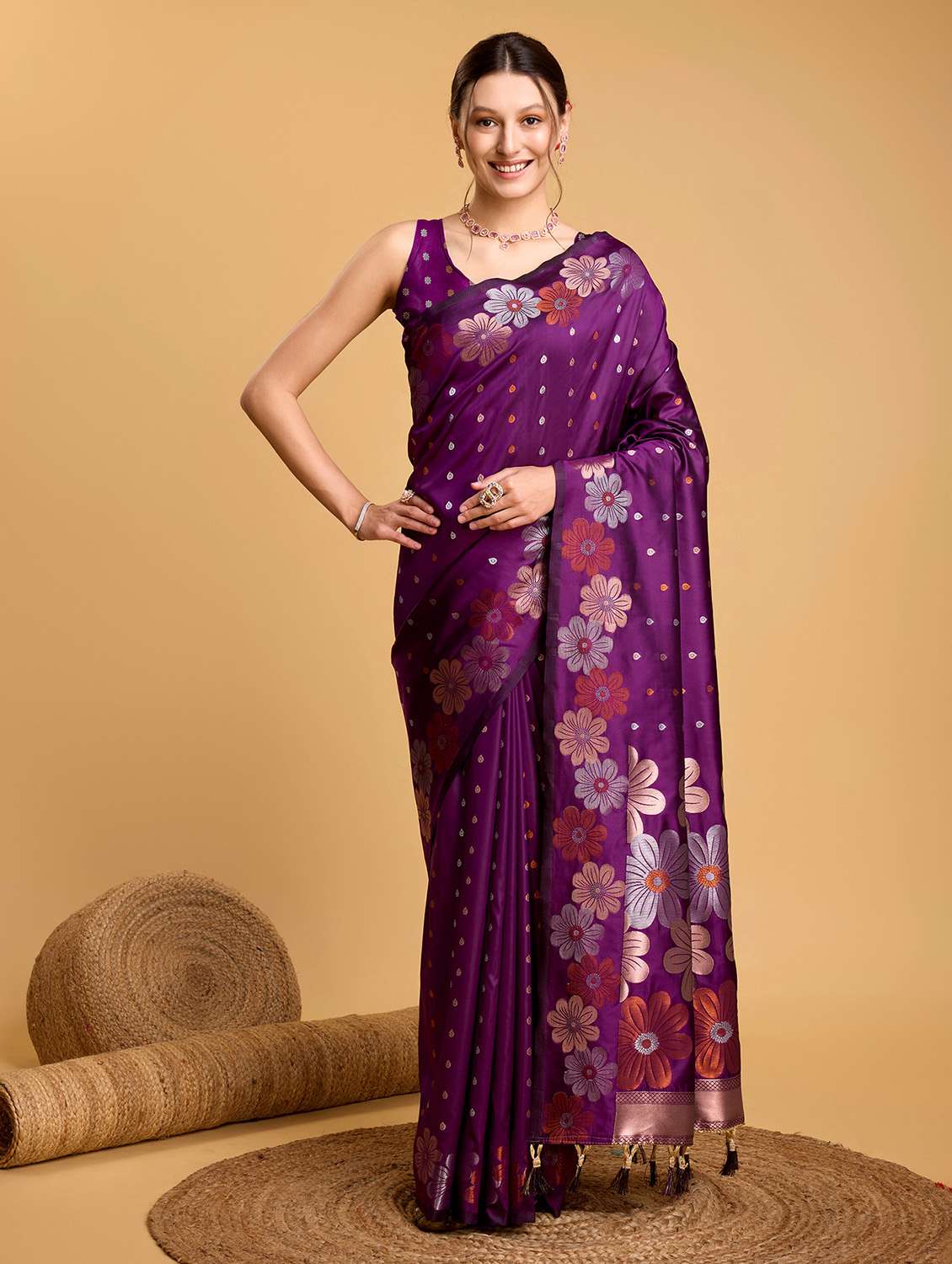 women self design banarasi saree with blouse