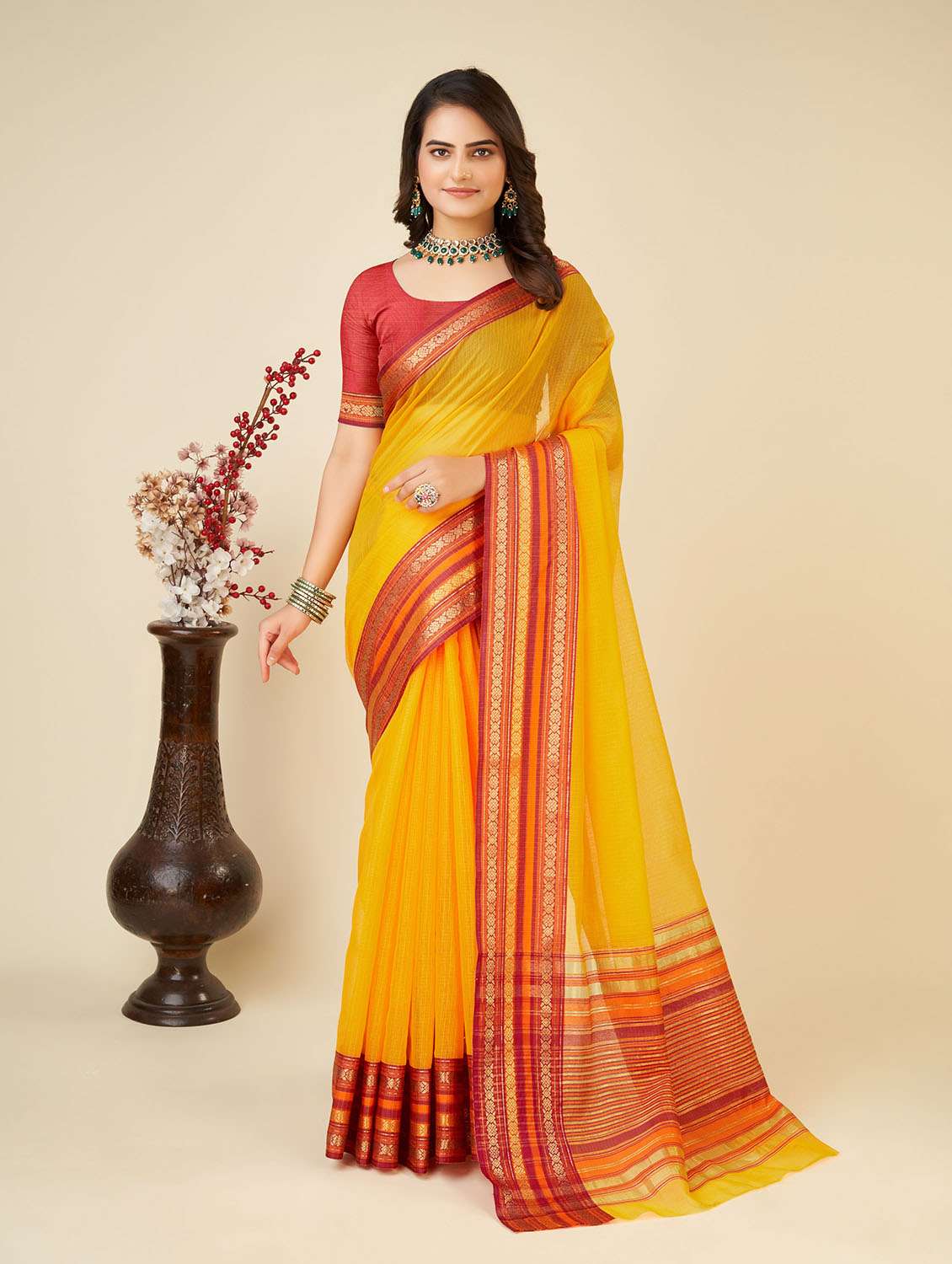 women solid with bordered saree with blouse