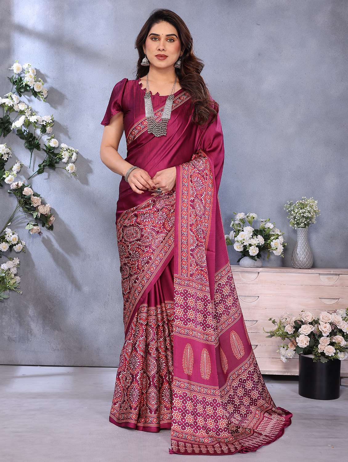 women printed casual wear saree with blouse