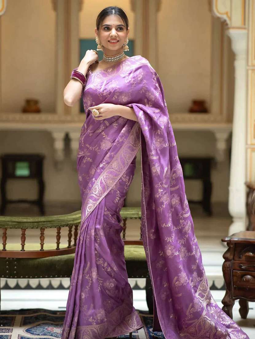 women self design banarasi saree with blouse