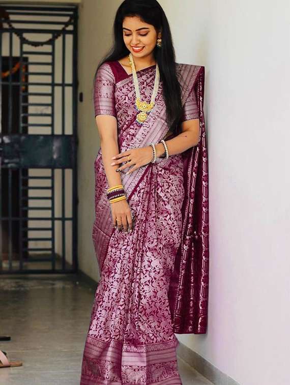 women self design banarasi saree with blouse - 22274199 -  Standard Image - 3