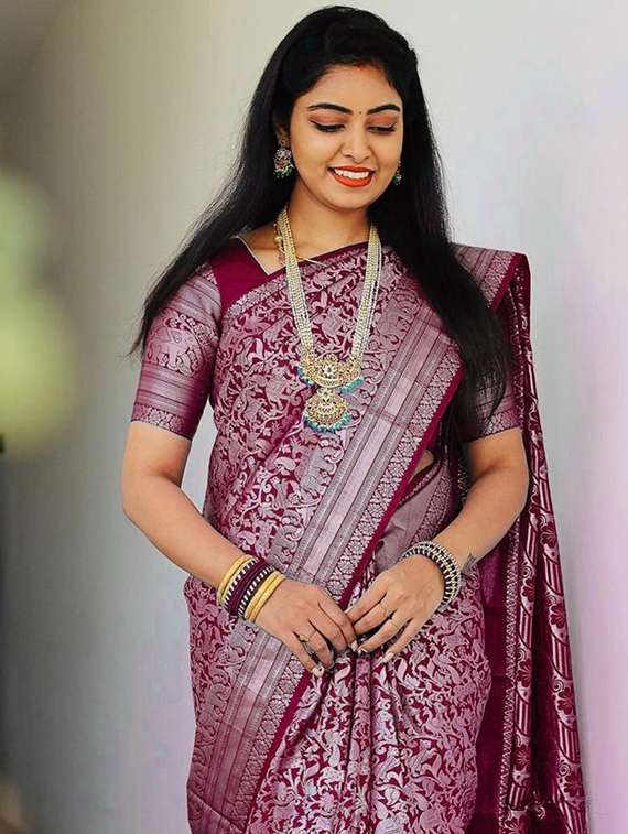 women self design banarasi saree with blouse - 22274199 -  Standard Image - 5