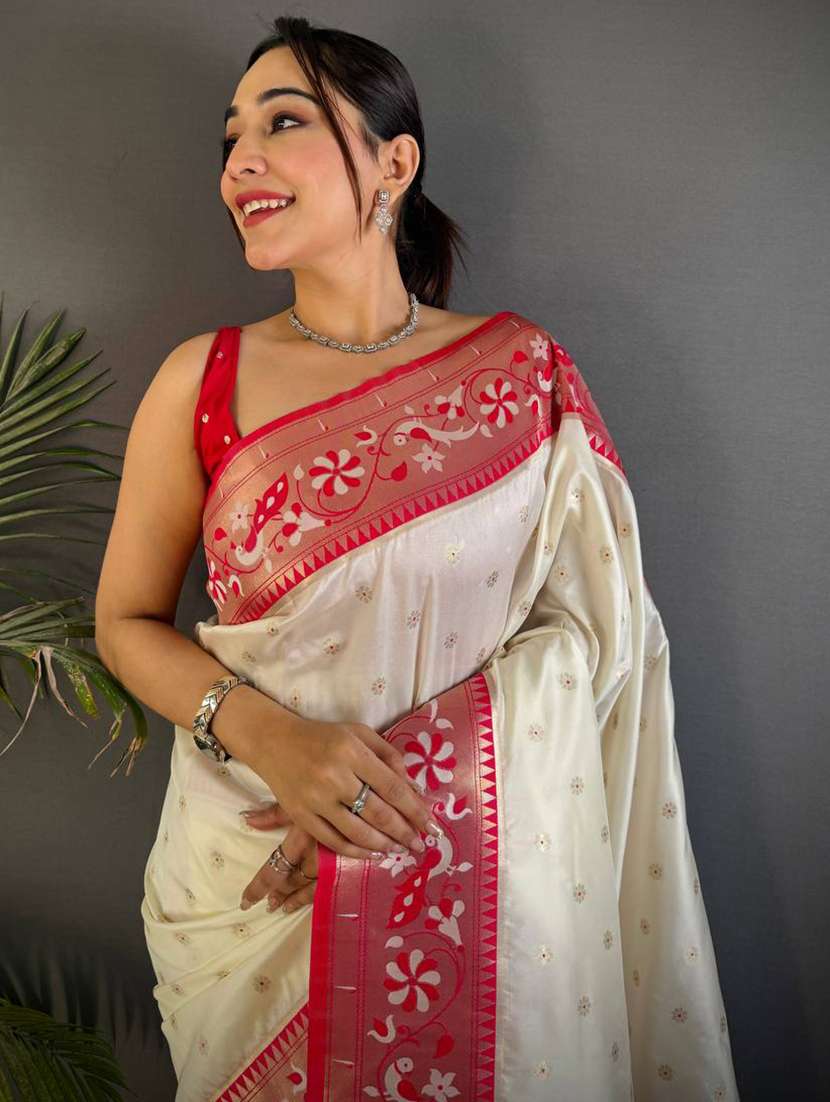 women self design bordered saree with blouse - 22274215 -  Standard Image - 3