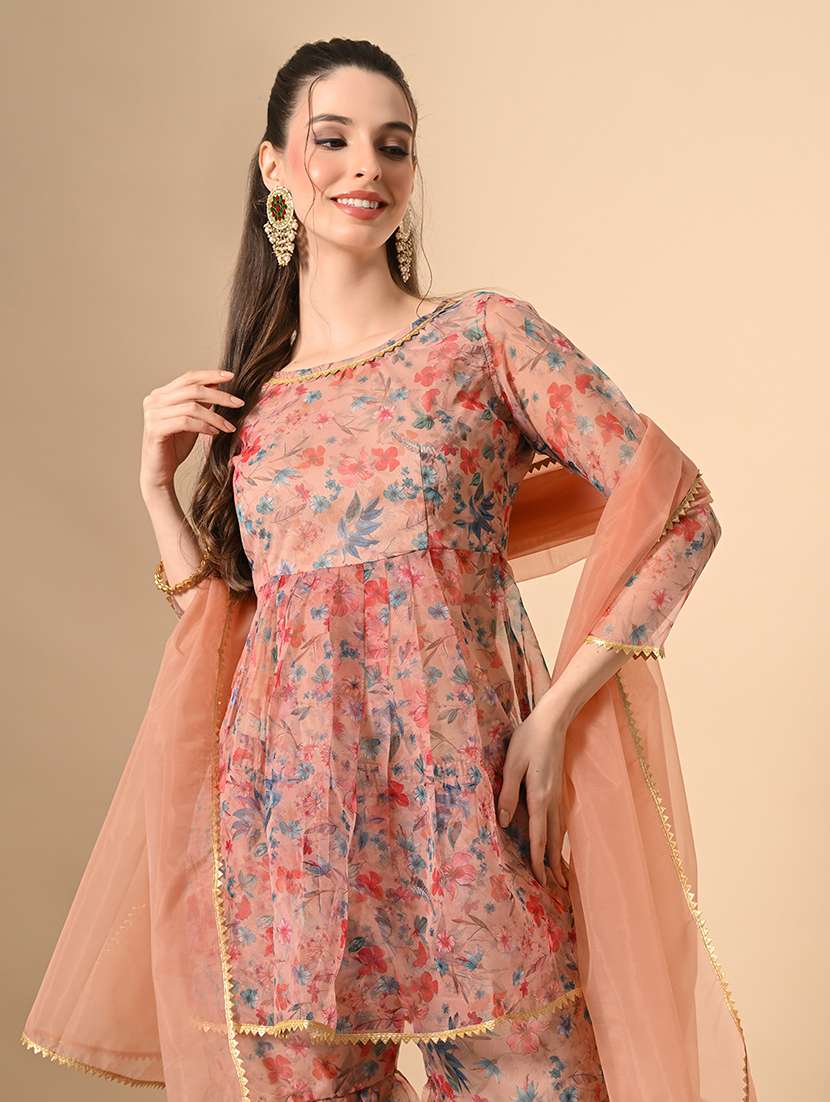 women floral print kurta and sharara with dupatta  - 22274269 -  Standard Image - 5
