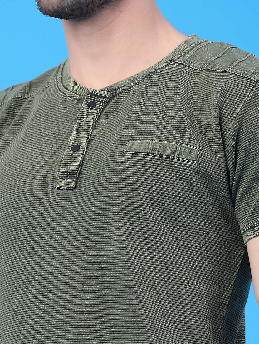men textured short sleeve slim fit t-shirt - 22274937 -  Standard Image - 3