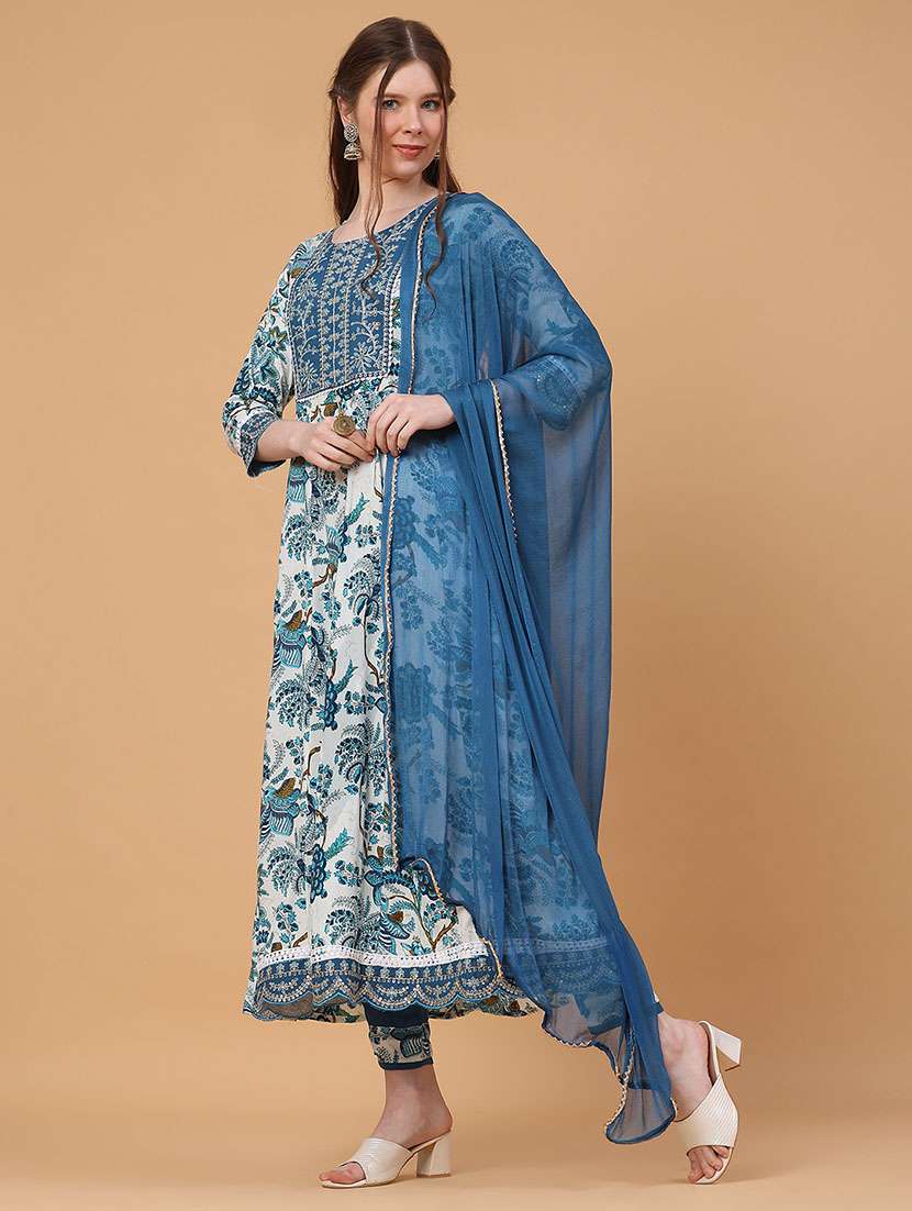 women floral three quarter sleeve kurta pant with dupatta set