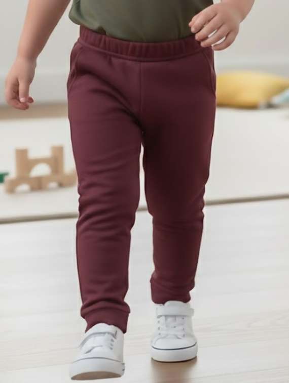 boys solid mid rise jogger