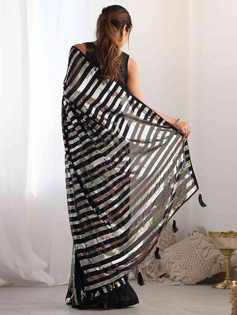 women solid with work embellished saree with blouse - 22275438 -  Standard Image - 3