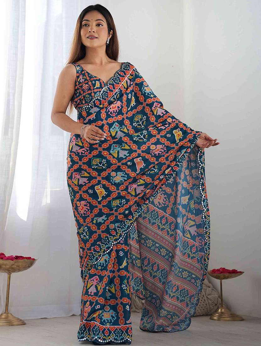 women printed casual wear saree with blouse