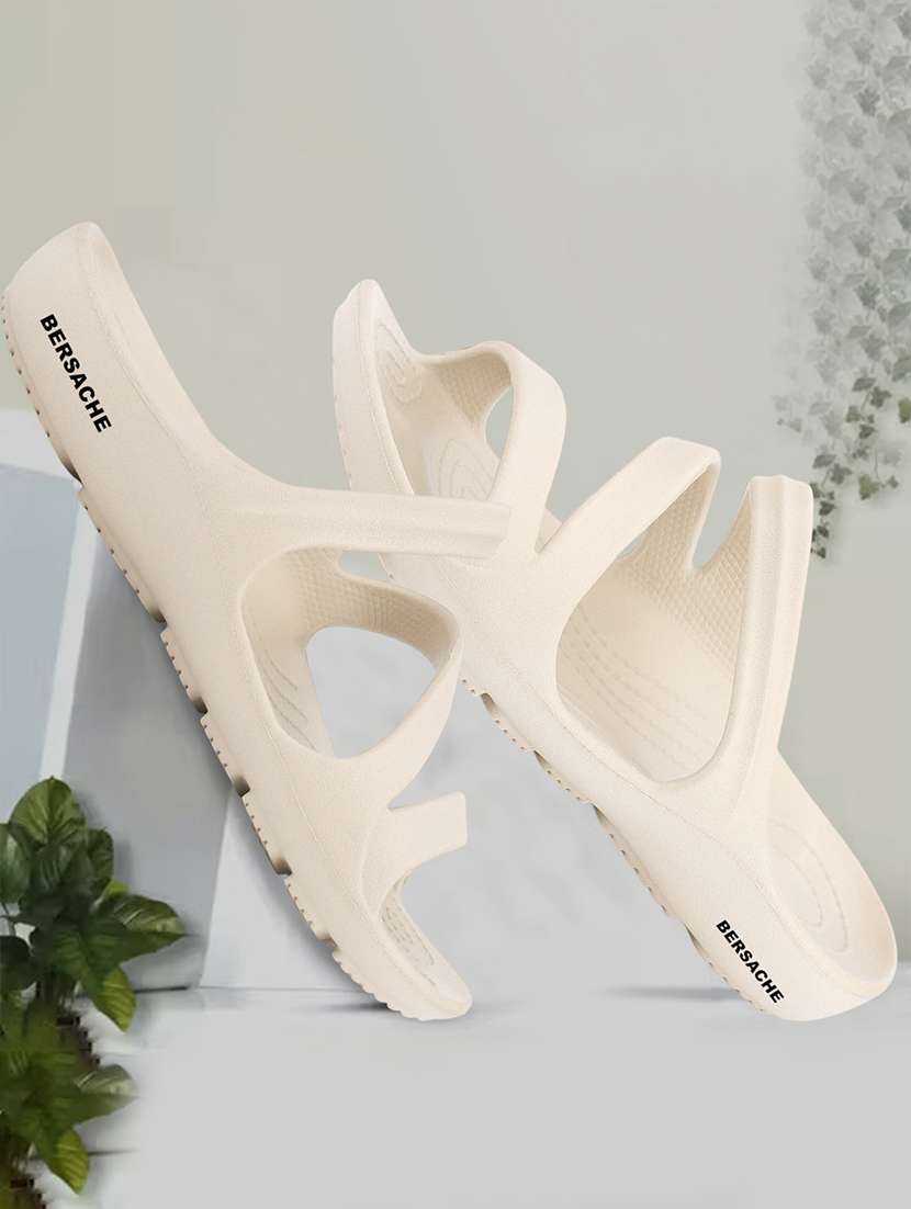 women solid slip on flip flop