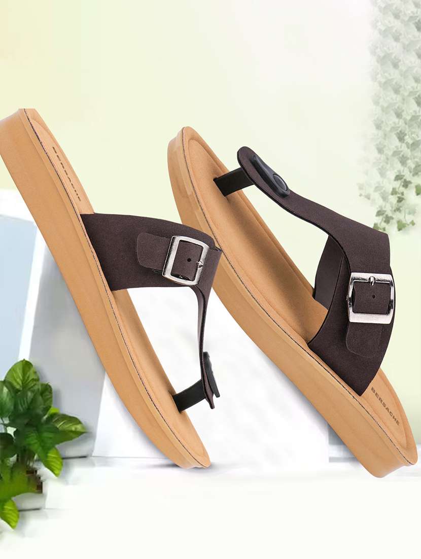 women solid slip on flip flop