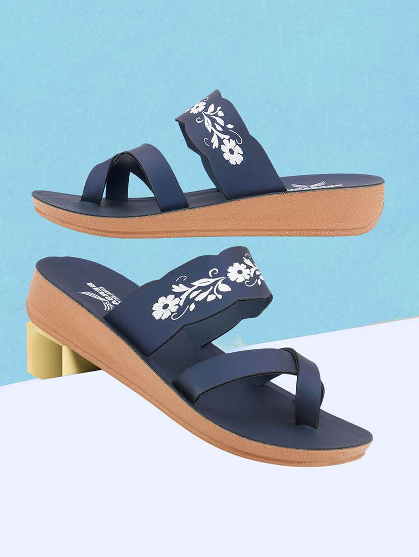 women printed slip on flip flop