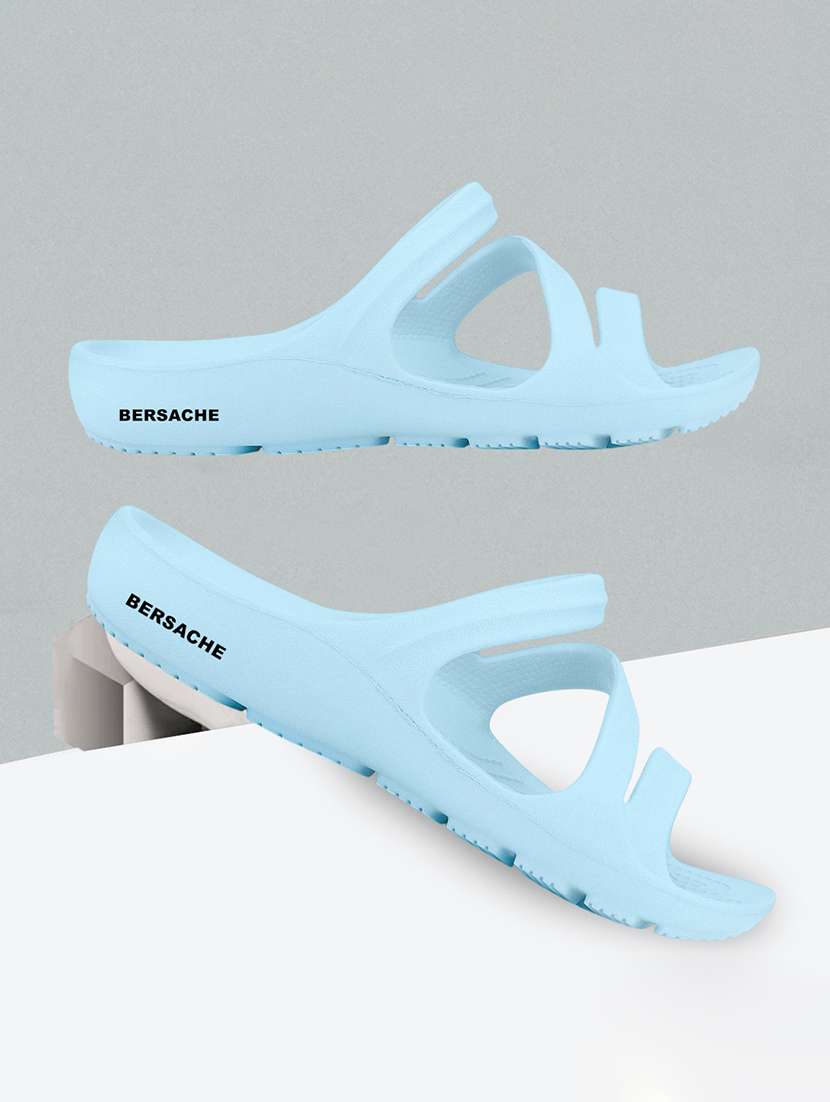 women solid slip on flip flop