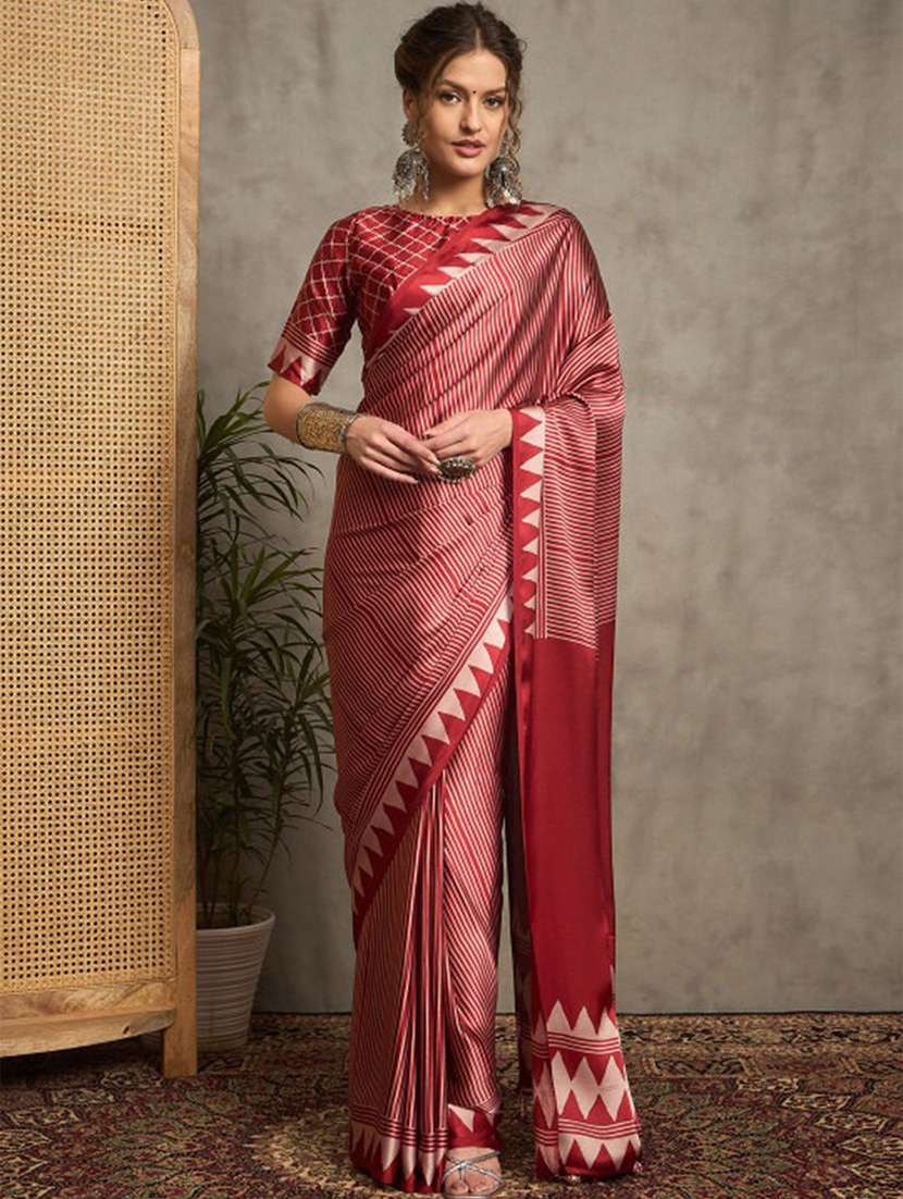women printed casual wear saree with blouse