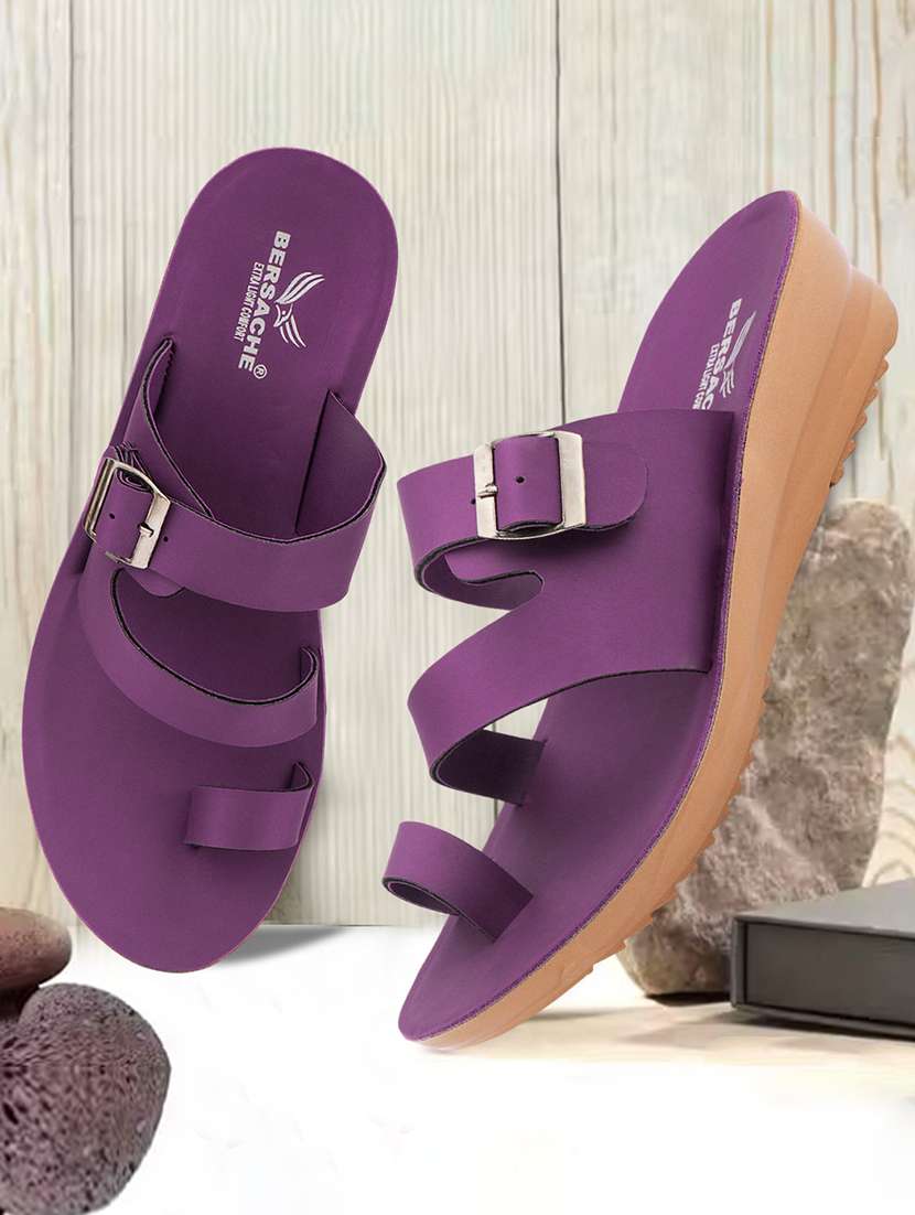 women solid slip on flip flop